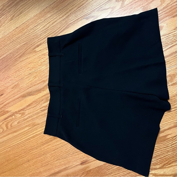 Wilfred Limitless Mini Shorts Black Like New - Picture 2 of 3